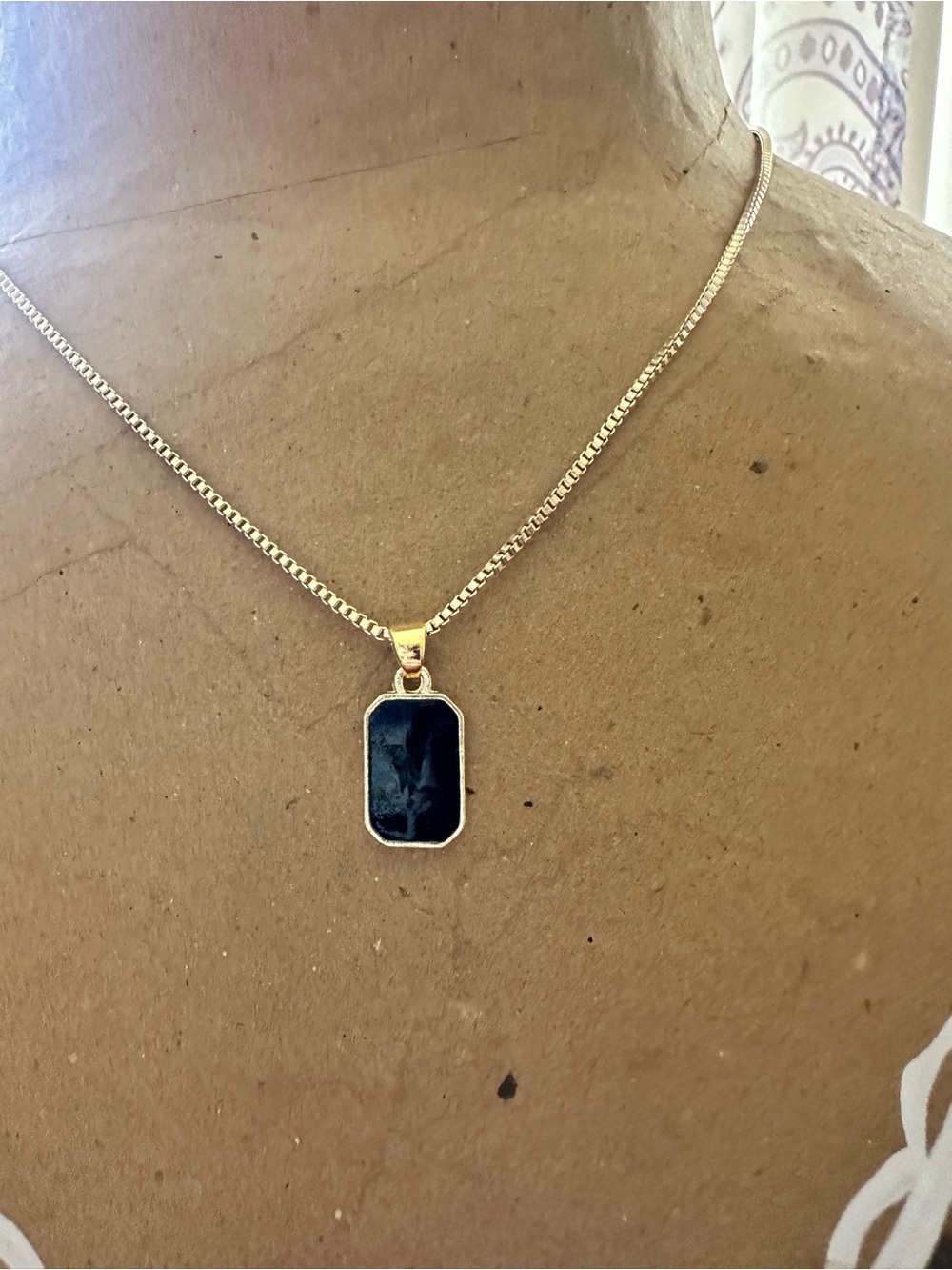 Unlisted Gold Chain Necklace with Black Rectangular Pendant